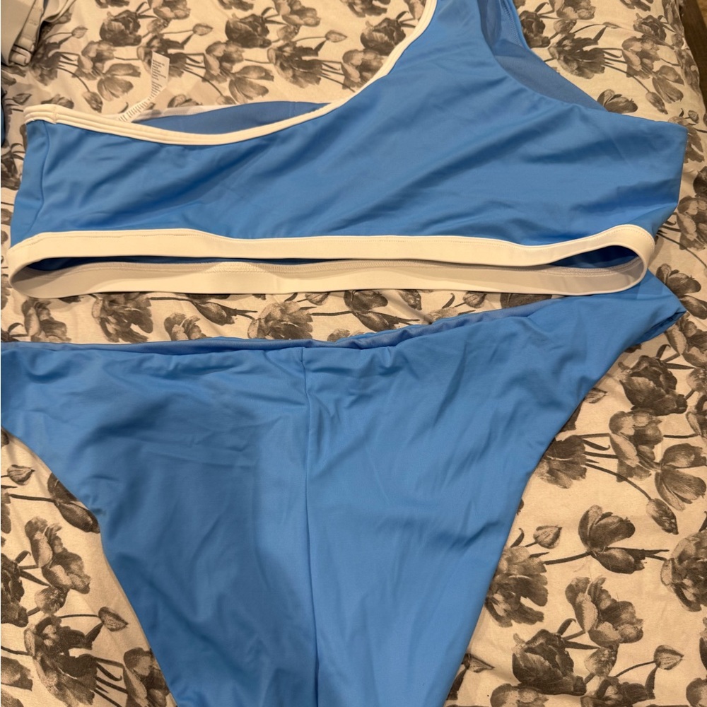 Fabletics Blue Bikini Set - Picture 2 of 3
